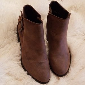 Ankle boots